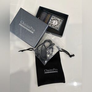 ChainsPro Black necklace with Pouch